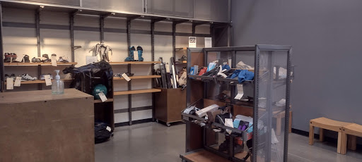 Camping Store «REI», reviews and photos, 1011 E Southlake Blvd, Southlake, TX 76092, USA