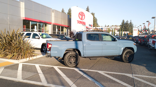 Toyota Dealer «Toyota of Gladstone», reviews and photos, 19375 McLoughlin Blvd, Gladstone, OR 97027, USA
