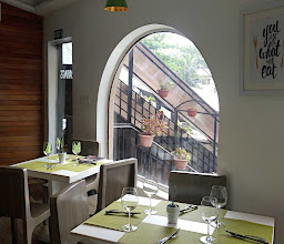 Kravings Diner photo