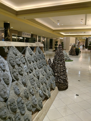 Shopping Mall «Eton Chagrin Boulevard», reviews and photos, 28601 Chagrin Blvd, Woodmere, OH 44122, USA