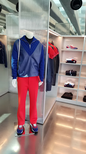 Jewelry Store «Cartier», reviews and photos, 370 N Rodeo Dr, Beverly Hills, CA 90210, USA