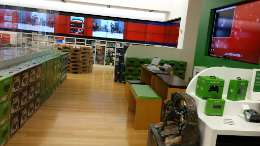Computer Store «Microsoft Store - Freehold Raceway Mall», reviews and photos, 3710 U.S. 9, Freehold, NJ 07728, USA