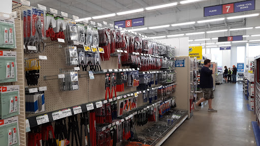 Hardware Store «Harbor Freight Tools», reviews and photos, 2931 W Shore Dr, Holland, MI 49424, USA