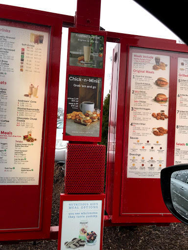 Fast Food Restaurant «Chick-fil-A», reviews and photos, 950 N Elmhurst Rd, Mt Prospect, IL 60056, USA