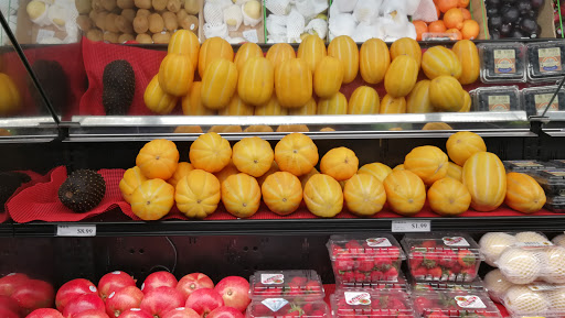 Grocery Store «Park To Shop Supermarket (Hong Kong Market)», reviews and photos, 2425 S Wallace St, Chicago, IL 60616, USA