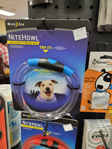 Pet Supply Store «Pet Adventure», reviews and photos, 22803 44th Ave W, Mountlake Terrace, WA 98043, USA