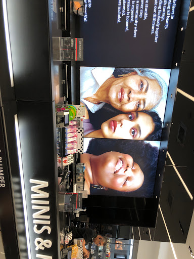 Cosmetics Store «SEPHORA», reviews and photos, 721 Collins Ave, Miami Beach, FL 33139, USA