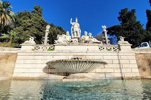 Fontana della Dea di Roma image