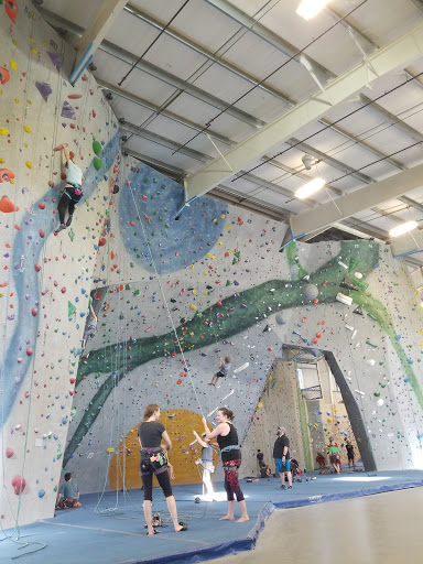 Rock Climbing Gym «Central Rock Gym», reviews and photos, 259 Eastern Blvd, Glastonbury, CT 06033, USA