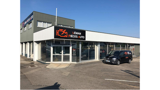 Photo 1 - Excoffier - Flash Auto Casse