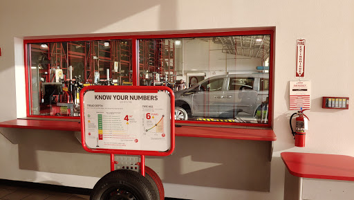 Tire Shop «Discount Tire Store - Jacksonville, FL», reviews and photos, 8080 Philips Hwy, Jacksonville, FL 32256, USA