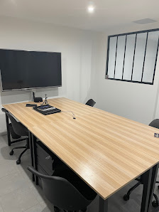 Financial 74 Chem. des Sables, 69400 Villefranche-sur-Saône, France