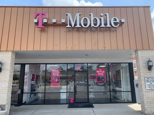 Cell Phone Store «T-Mobile», reviews and photos, 6311 Old FM 1488 Rd, Magnolia, TX 77354, USA