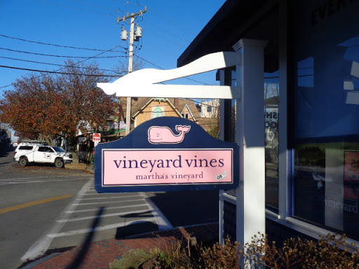 Clothing Store «Vineyard Vines», reviews and photos, 56 Narragansett Ave, Oak Bluffs, MA 02557, USA