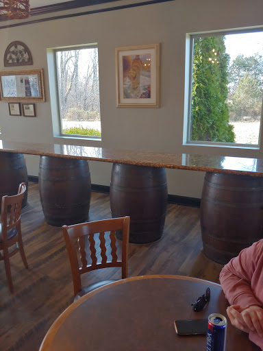 Winery «MillaNova Winery», reviews and photos, 744 Gentry Ln, Mt Washington, KY 40047, USA