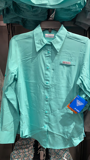 Sportswear Store «Columbia Sportswear Outlet at The Outlet Shoppes at Gettysburg», reviews and photos, 1863 Gettysburg Village Dr, Gettysburg, PA 17325, USA