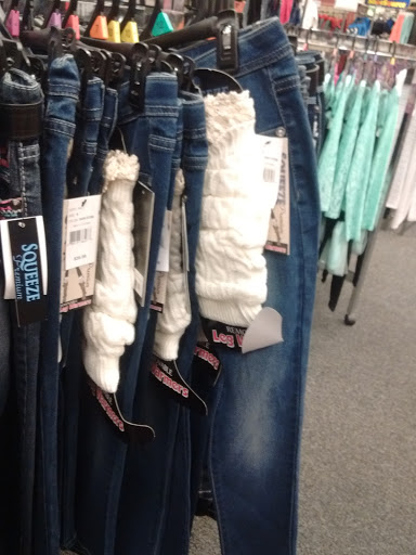 Home Goods Store «Shopko La Crosse North», reviews and photos, 2400 Rose St, La Crosse, WI 54603, USA