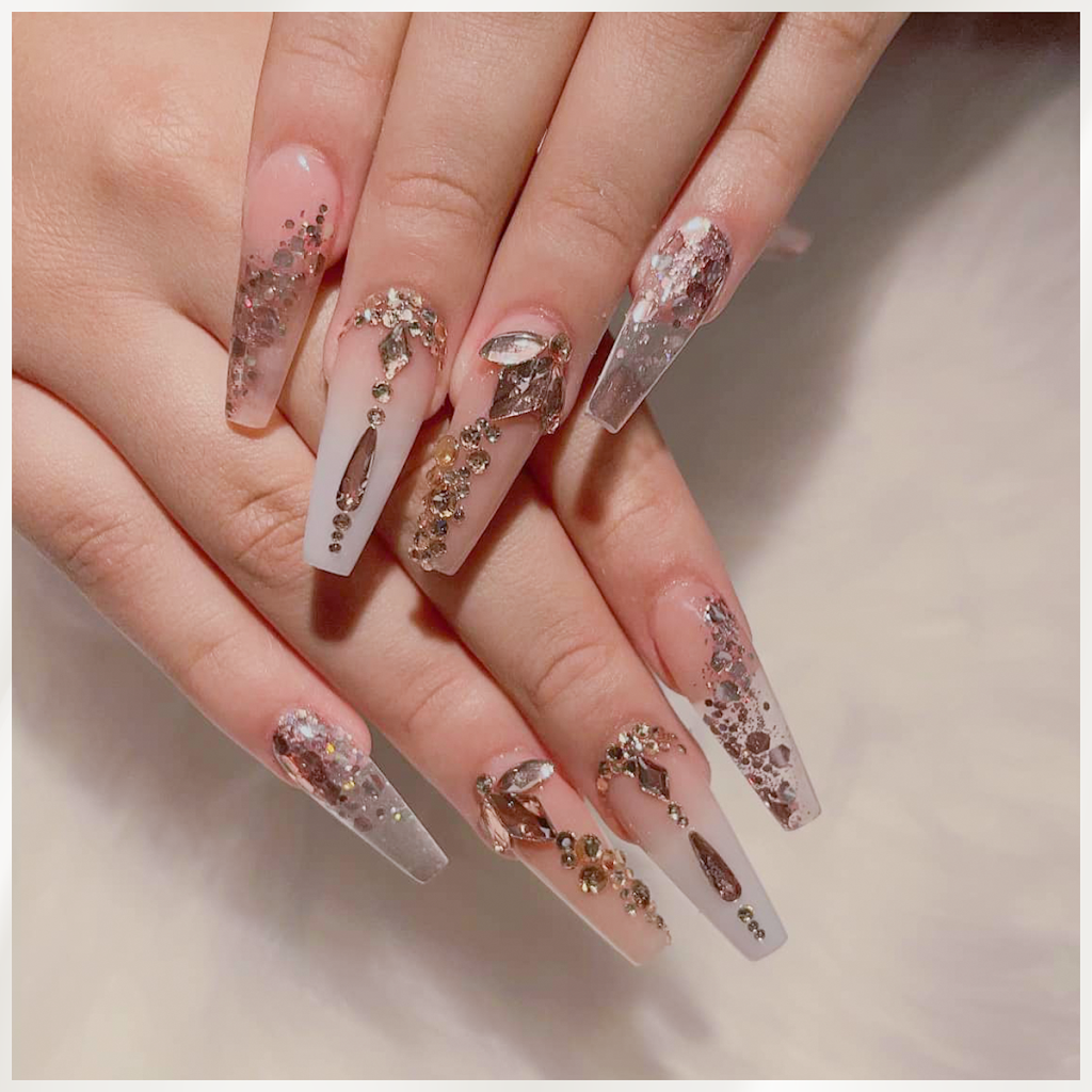 Viola Nail Lounge 13495