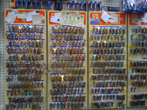 Hardware Store «Beltway Plaza Hardware», reviews and photos, 6214 Greenbelt Rd, Greenbelt, MD 20770, USA