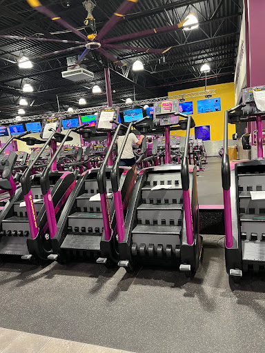 Gym «Planet Fitness», reviews and photos, 2000 Cooper Foster Park Rd, Amherst, OH 44001, USA