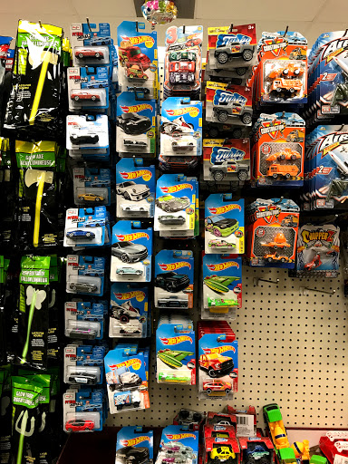 Dollar Store «Dollar Tree», reviews and photos, 10600 France Ave S, Bloomington, MN 55431, USA