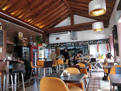 Bar restaurante Rincón Lagunero - C. Herradores, 110, 38201 La Laguna, Santa Cruz de Tenerife, Spain