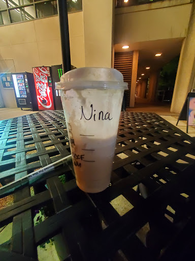 Starbucks, 5901 USA Dr N, Mobile, AL 36608, USA, 