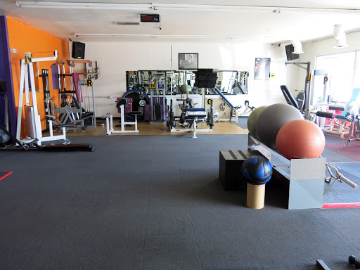 Gym «High Road Gym», reviews and photos, 835 Wadsworth Blvd, Lakewood, CO 80214, USA