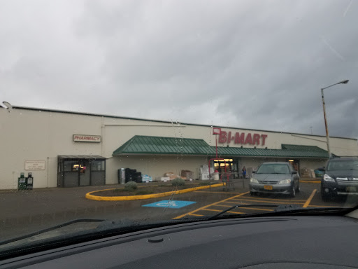 Department Store «Bi-Mart», reviews and photos, 2900 Haworth Ave, Newberg, OR 97132, USA