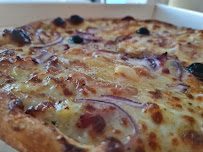 Plats et boissons du Pizzeria DISTRIBUTEURS DE PIZZAS LA PLADZA SAINT CAST LE GUILDO - n°16