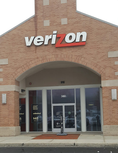Cell Phone Store «Verizon», reviews and photos, 380 W Main St, Avon, CT 06001, USA