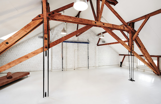 Attic Loft Studio | Mietstudio für Foto+Film in Zürich