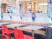 Atmosphère du Restauration rapide McDonald's à Le Mesnil-Esnard - n°8