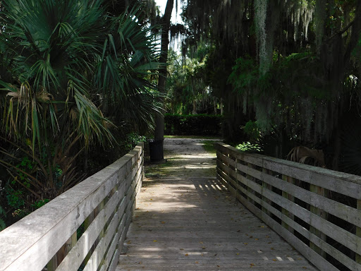 Shopping Mall «Lake Village Shopping MallKitchengaets», reviews and photos, 10601 US-441, Leesburg, FL 34788, USA