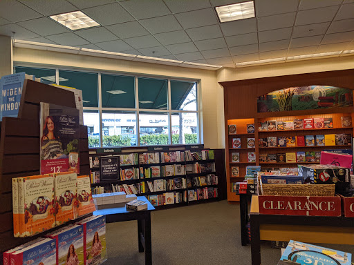 Book Store «Barnes & Noble», reviews and photos, 1819 Reisterstown Rd, Pikesville, MD 21208, USA