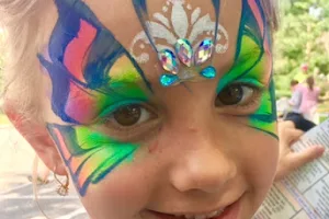 Fabulous Faces Face Painting and Balloon Twisting image