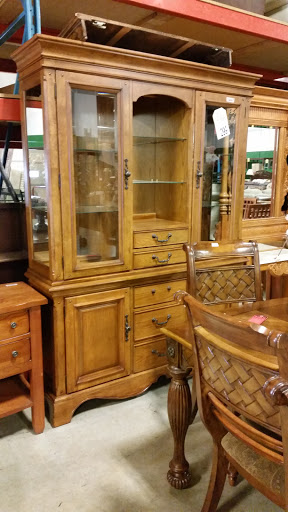 Furniture Store «Furniture On Consignment», reviews and photos, 4506 E 13th St N, Wichita, KS 67208, USA