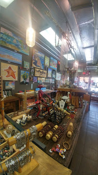 Graphi-ko Gallery, Crystals & Jewelry - Photo 6 - Car repair in St. Petersburg, FL, St. Petersburg