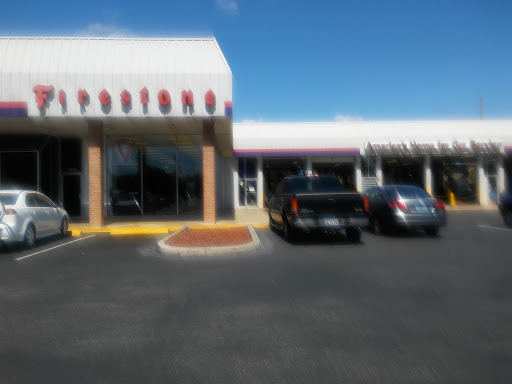 Tire Shop «Firestone Complete Auto Care», reviews and photos, 952 Patricia Ave, Dunedin, FL 34698, USA