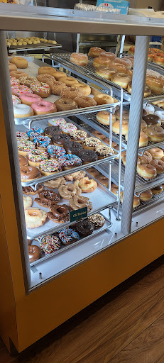 Donut Shop «Donut Queen», reviews and photos, 601 E Los Angeles Ave, Simi Valley, CA 93065, USA