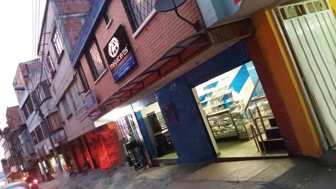 MEGACEROS & ESTRUCTURAS DE COLOMBIA S.A.S. (comercio)