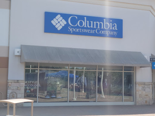 Sportswear Store «Columbia Sportswear Outlet Store», reviews and photos, 2950 I-20 Frontage Rd #1000, Grand Prairie, TX 75052, USA