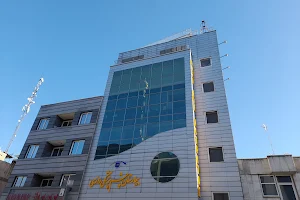 Razi Eye Hospital image