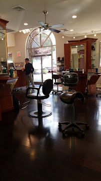 Carlee & Company Salon - Photo 3 - Car repair in Allentown, PA, Allentown
