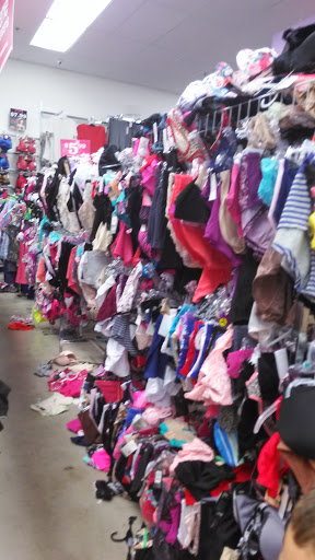 Discount Store «Fallas Discount Stores», reviews and photos, 3831 W Vine St, Kissimmee, FL 34741, USA