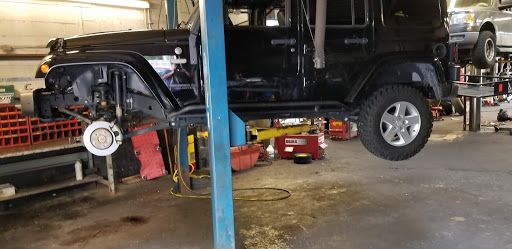 Auto Repair Shop «V & R Tire & Auto Repair», reviews and photos, 4903 Main St, Lisle, IL 60532, USA