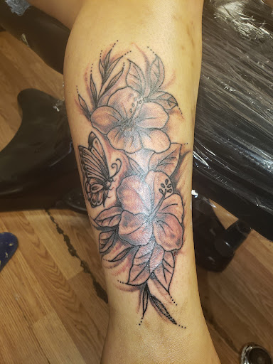Explore great tattoo ideas for women, creative tattoo ideas in Export, available at Patriotic pain tattoo