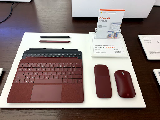 Computer Store «Microsoft Store - International Plaza», reviews and photos, 2223 N Westshore Blvd, Tampa, FL 33607, USA