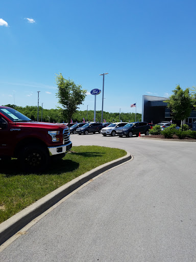 Ford Dealer «Tri-County Ford», reviews and photos, 4032 Commerce Pkwy, Buckner, KY 40010, USA