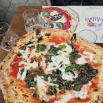 Photo n°1 de l'avis de Chiara.a fait le 10/04/2024 à 09:17 sur le  Pizzeria Da Attilio à Naples